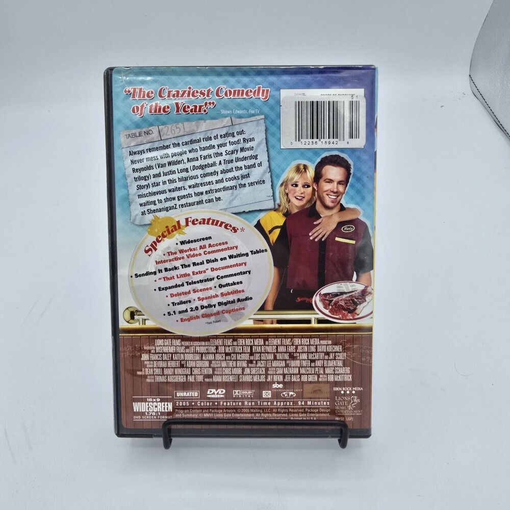 Waiting... (Two-Disc Widescreen Edition) - Picture 2 of 6